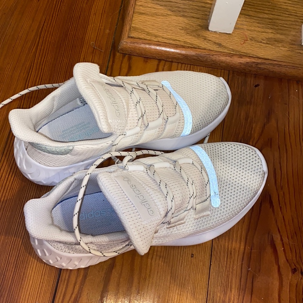 ⚡️adidas white /cream with blue reflective shoes!